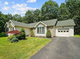 531 Catskill Dr, Effort, PA 18330