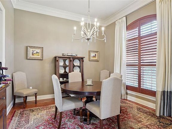 4th image of 321 Chateau Sonesta