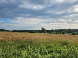 1036 N 1st St, Baldwin City, KS 66006