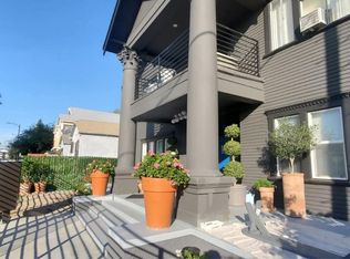 Walton Ave., Los Angeles, CA 90007