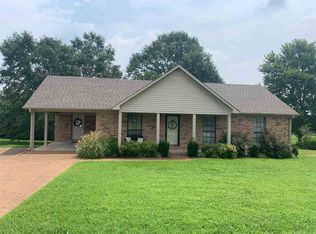 82 New Renfroe St, Lexington, TN 38351
