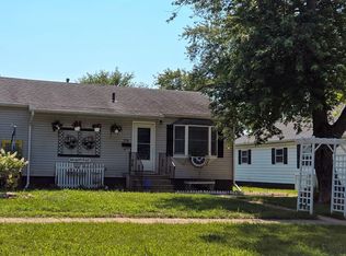 376 S Oak St, Manteno, IL 60950