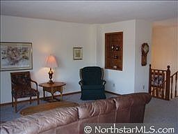 5th image of 475 Kirkwall Dr