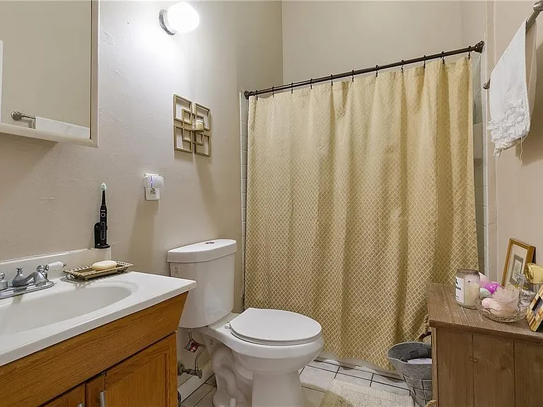 4132 Constance St — Photo 8