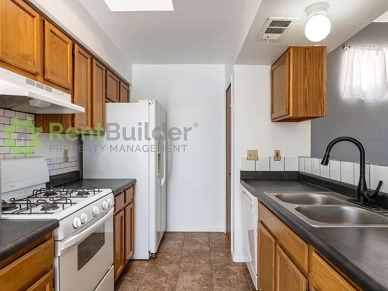 1864 Blackberry Rd NE — Photo 9