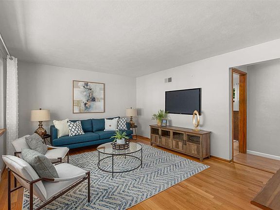 2nd image of 7832 Harlan Ave