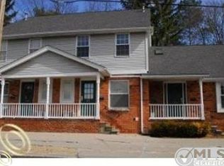 513 Fairbrook St, Northville, MI