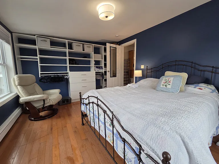 326 Long Sands Rd #B — Photo 12