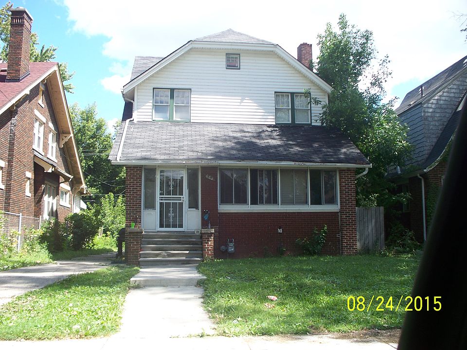 1st image of 664 Lakewood St