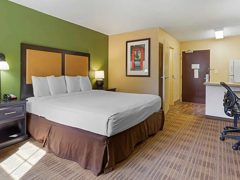 Studio Suite - 1 King Bed