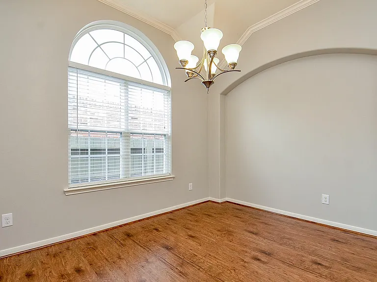 24514 Springwood Glen Ln — Photo 5
