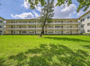 383 Mansfield Dr #J, Boca Raton, FL 33434