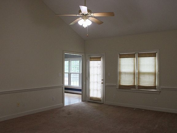 5th image of 4400 Dewfield Dr N