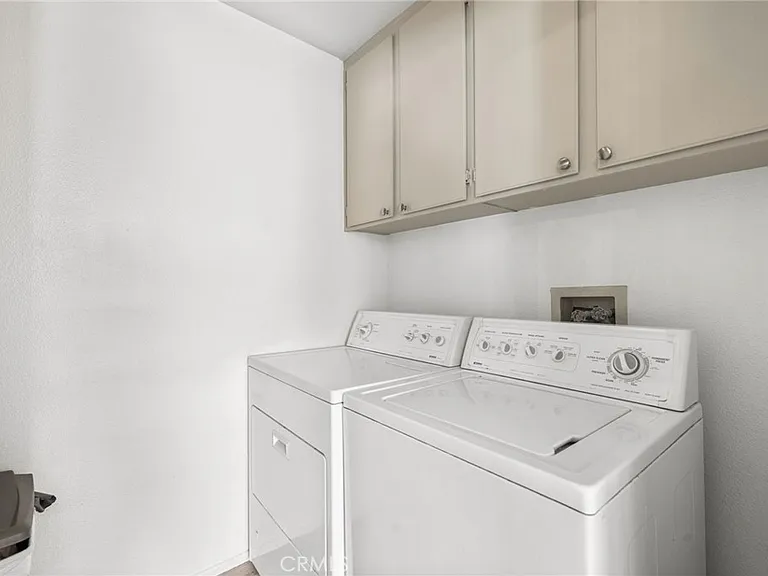 1479 E Francis Dr — Photo 24