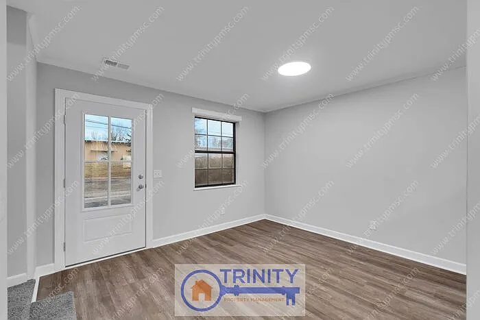 102 Lynn Cir #2D — Photo 8