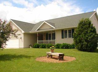 300 W Walgren Rd, Pearl City, IL 61062