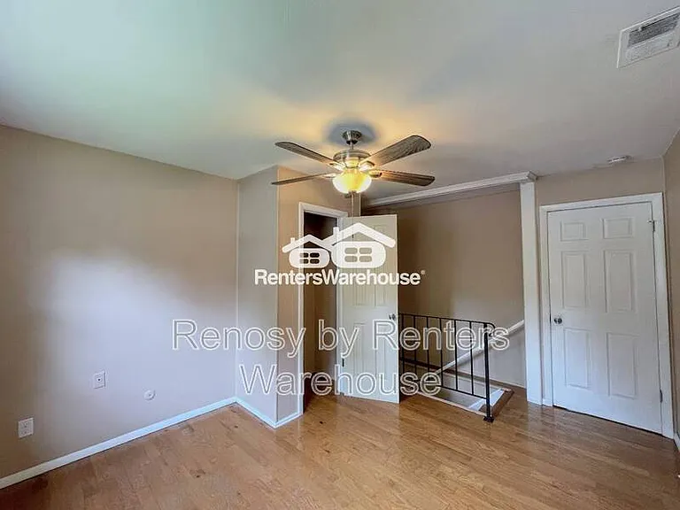 5736 Avalon Woods Dr — Photo 33