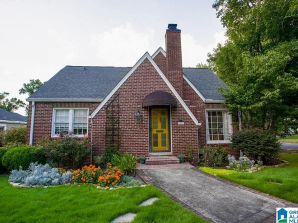 1225 Forest Ln, Anniston, AL 36207