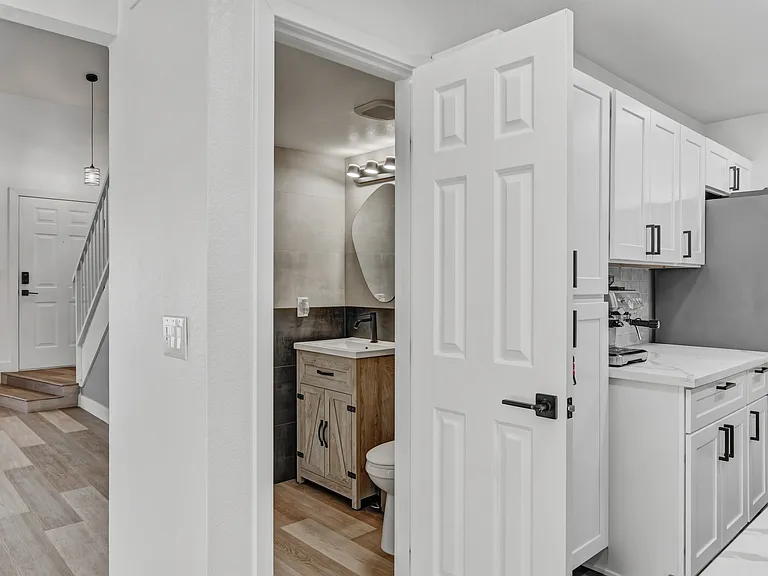 7987 Dorinda Ave — Photo 24