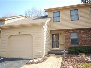 135 Topaz Trl, Cortland, OH