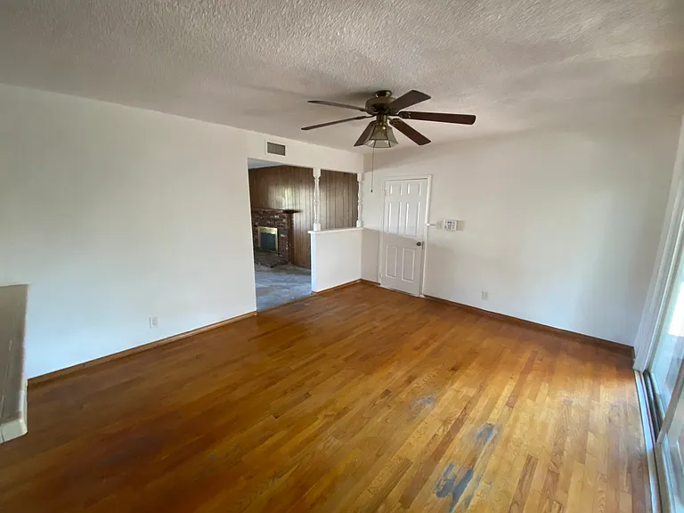 8759 Duarte Rd — Photo 7