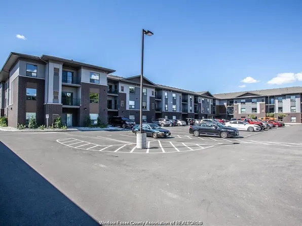 5840 Newman Blvd #210, Lasalle, ON N9J 0E3