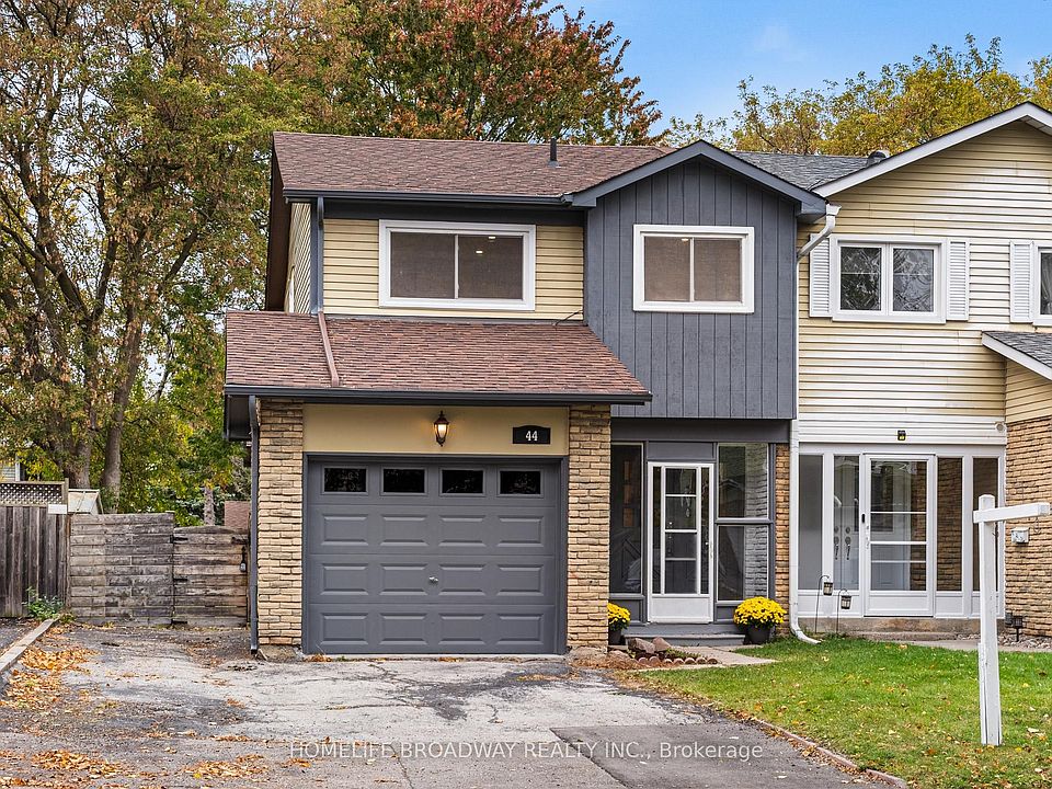 1st image of 44 Hollyberry Trl