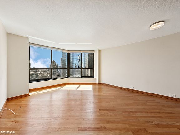 4th image of 405 N Wabash Ave Unit 4208