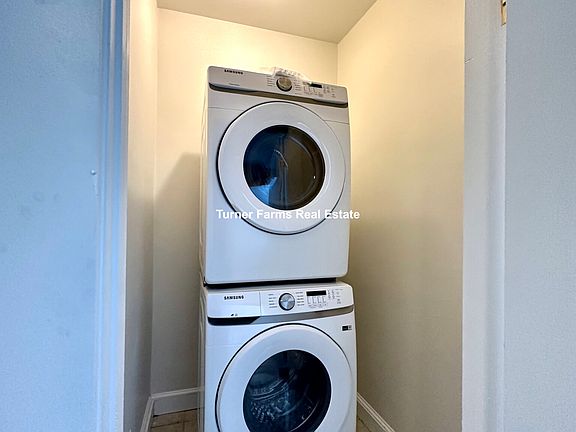 2nd image of 11 Elder St #1102