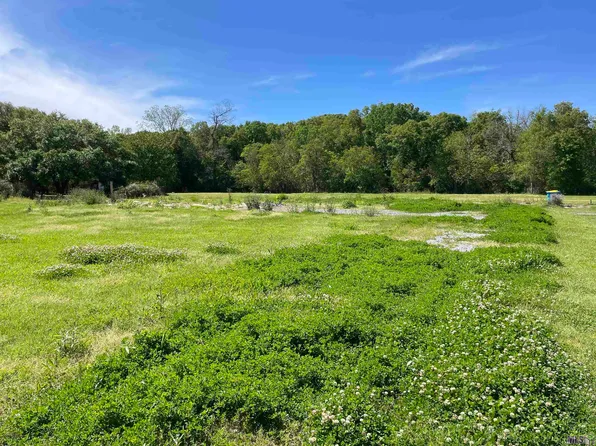 1611 Hebert Ln, Saint Martinville, LA 70582