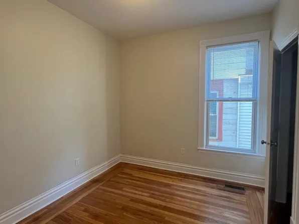 2214 12th St Floor 1, Troy, NY 12180