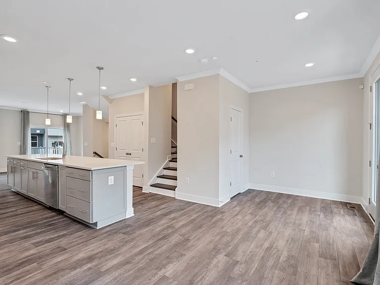 32 Bleeker Pl — Photo 7