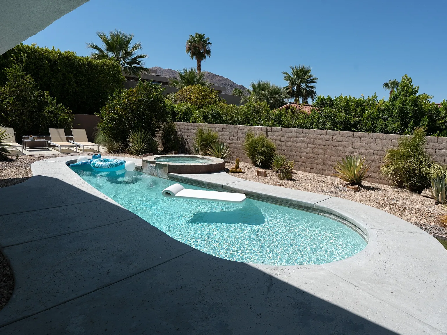 2 bed, 1584 sqft, $6,200 — Photo 4