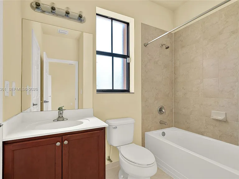 11924 SW 155th Ct — Photo 16