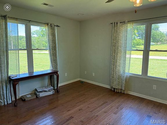 5th image of 5220 Hurryville Rd