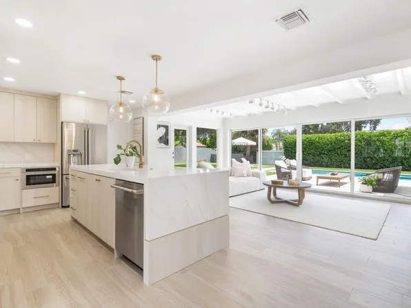 7926 Pine Tree Lane, Lake Clarke Shores, FL 33406