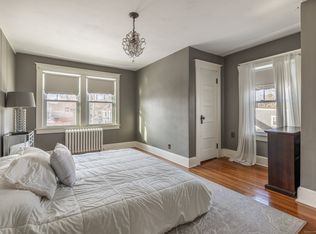 114 Curtis St, Meriden, CT 06450