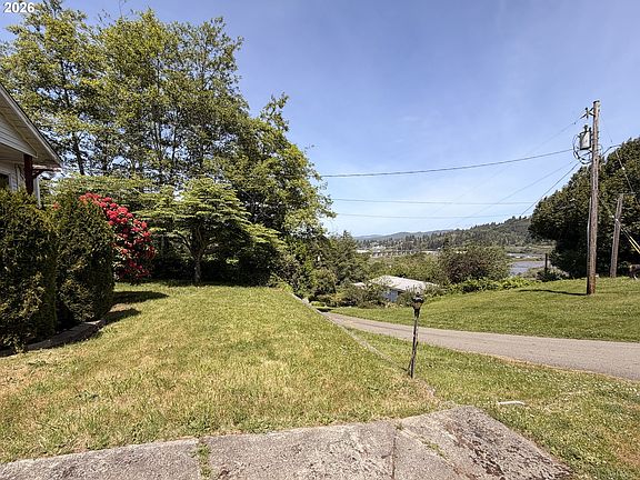 3rd image of 63554 Dusty Rd