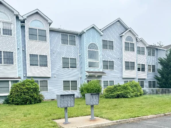 832 Edpas Rd, New Brunswick, NJ 08901