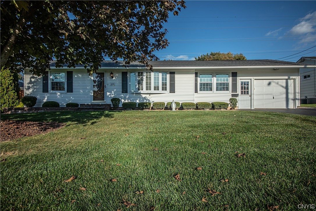 4938 Merrill Dr, Liverpool, NY 13088 | Zillow