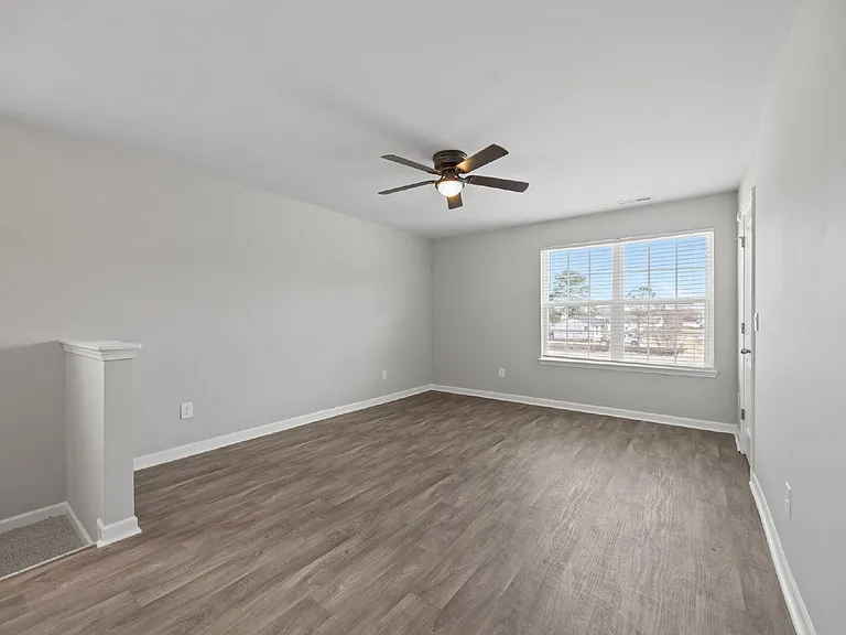4500 Sandstone Dr — Photo 15