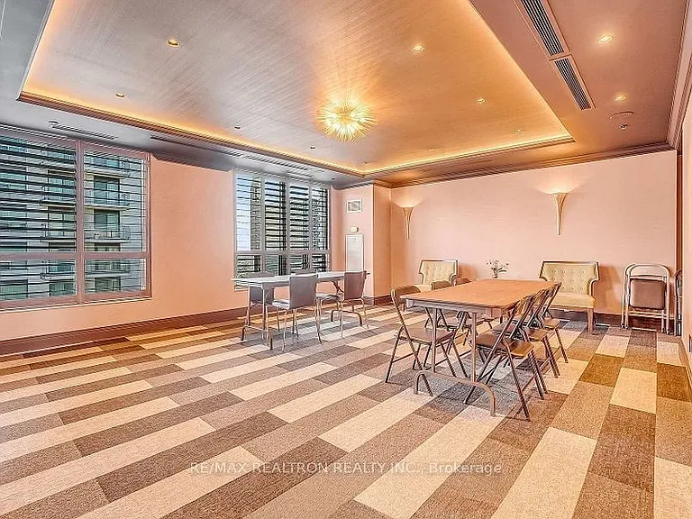 188 Doris Ave #803 — Photo 32