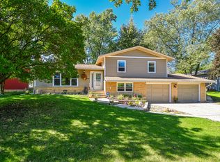 6806 Fairmount Ave, Downers Grove, IL 60516