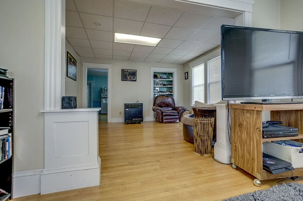 Building Photo - 114 Beaverbrook Pkwy #2