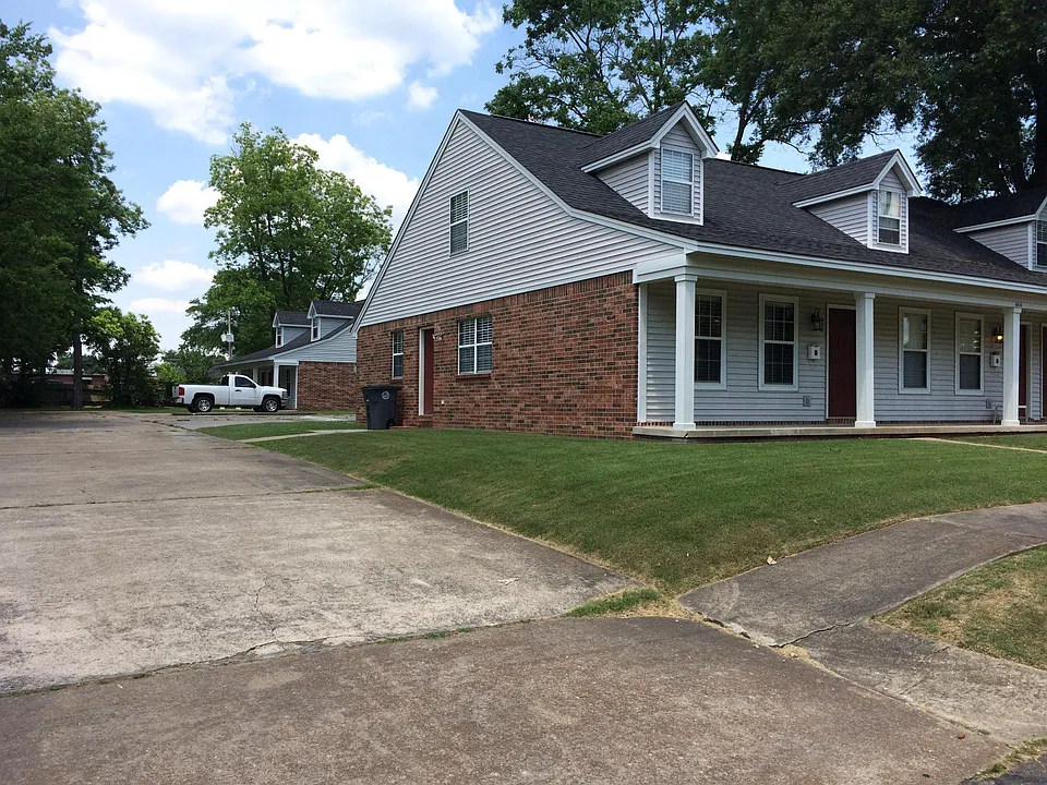404 W Center Ave #2