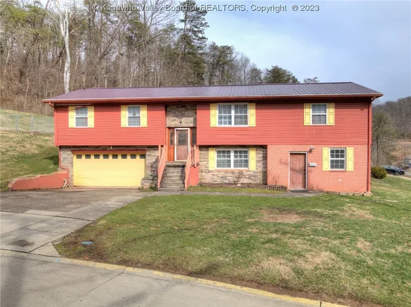 169 Oakmont Dr, Poca, WV 25159