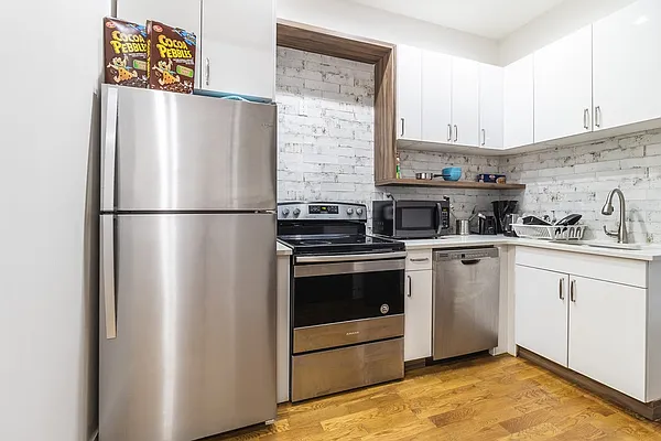 Rented by Bold New York | media 12