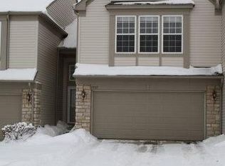 1557 N Yorkshire Dr, Broadview Heights, OH