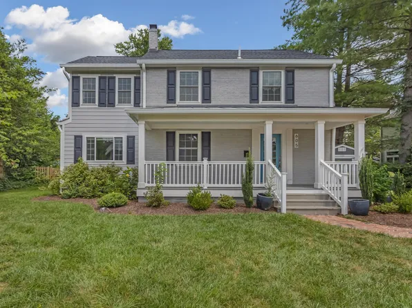 605 Malcolm Pl, Alexandria, VA 22302
