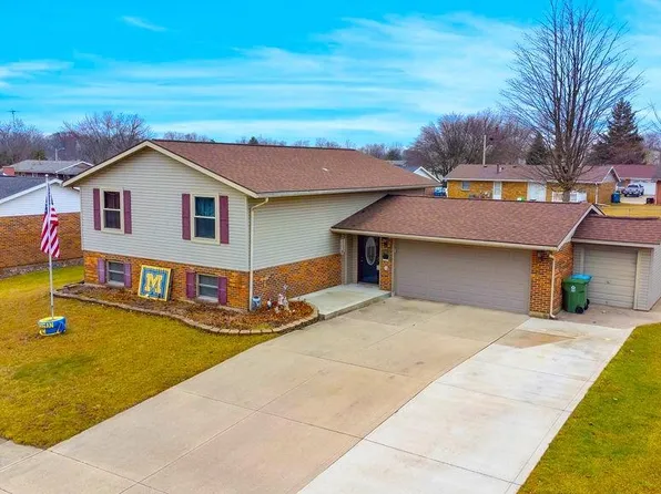 2327 Armstrong Dr, Sidney, OH 45365